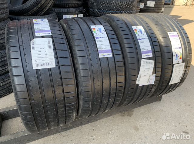 Michelin Pilot Sport 4 S 295/35 R21 и 265/40 R21