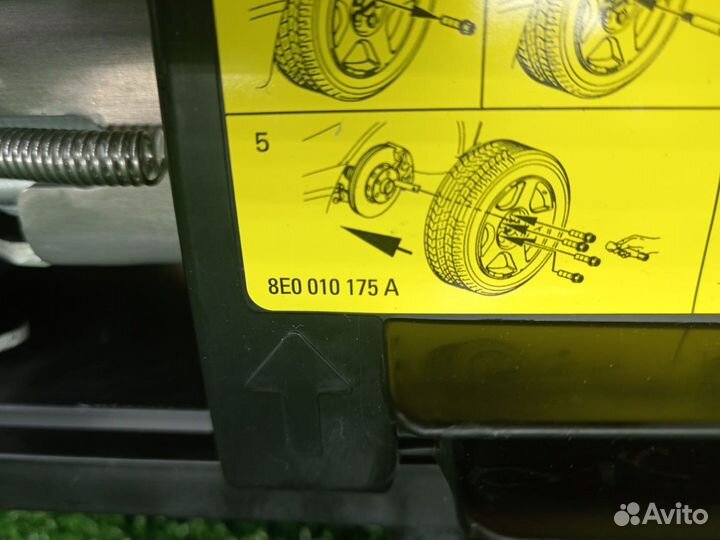 Домкрат 4F0011031D Audi A6 C6 allroad