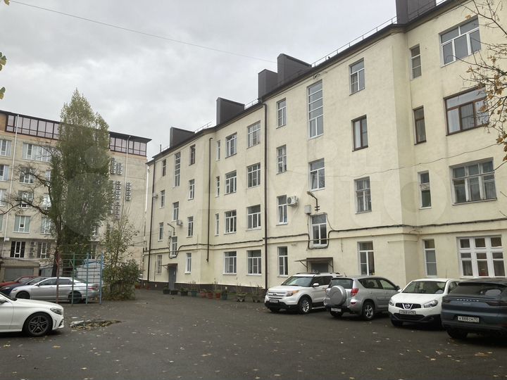 4-к. квартира, 103 м², 4/4 эт.