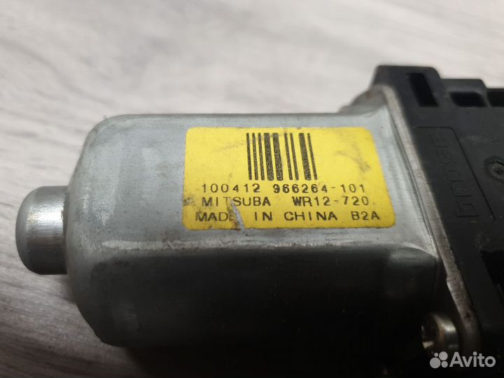 Моторчик стеклоподъёмника задний левый Volvo XC70 Cross Country 2007-2016