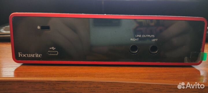 Звуковая карта Focusrite Scarlett 2i2 3rd (оригина
