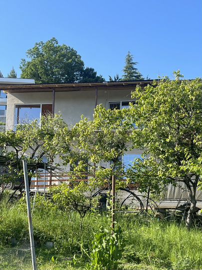 Дом 140 м² на участке 5 сот.