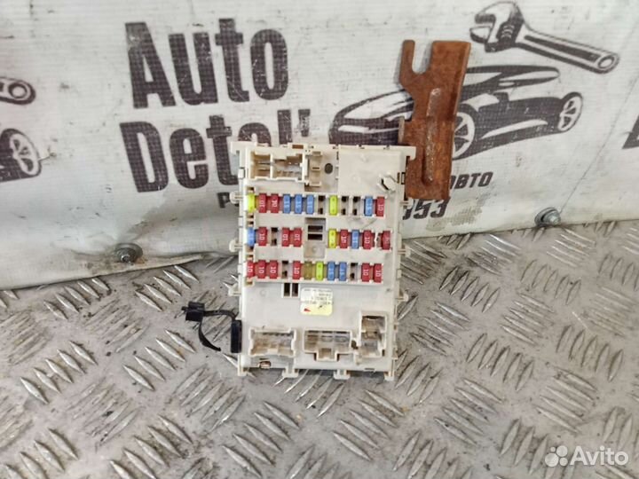 Блок предохранителей салонный nissan almera n16