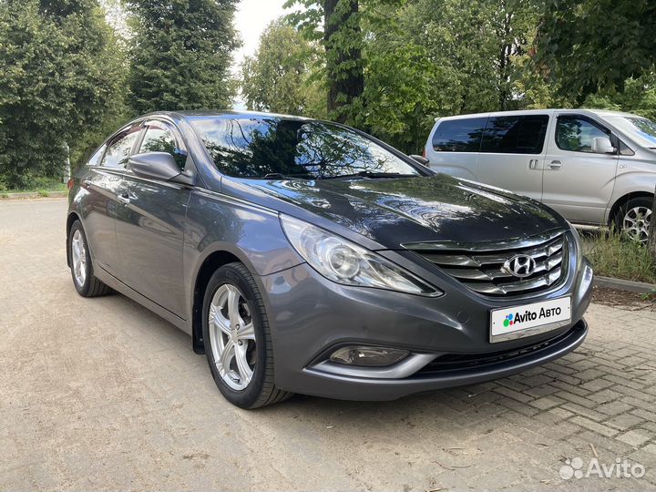 Hyundai Sonata 2.0 AT, 2011, 200 000 км