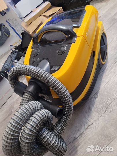 Пылесос Zelmer VC 7920.5 SP