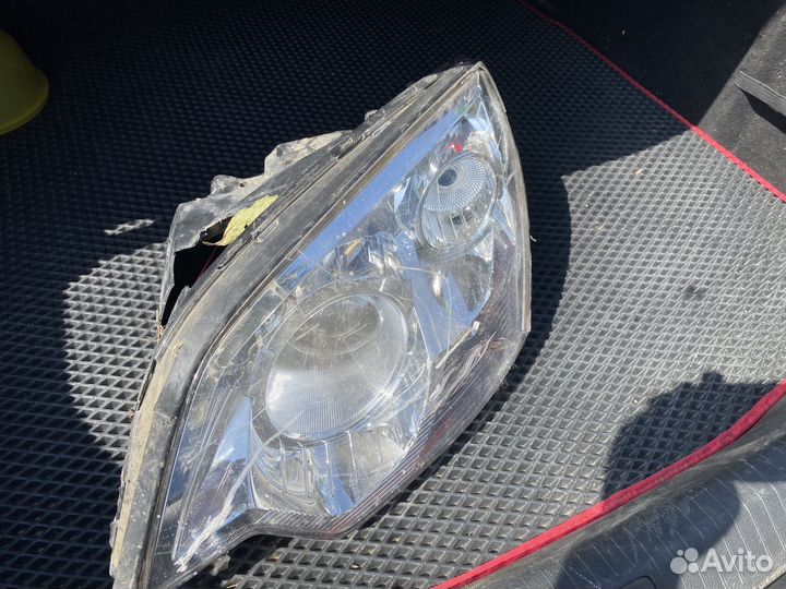 Opel Antara фара