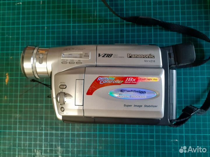 Видеокамера Panasonic NV-VZ18 (VHS-C)