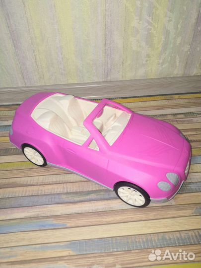 Игрушечная машина