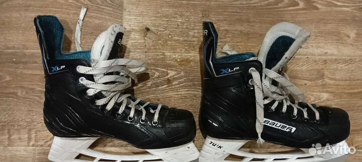 Хоккейные коньки bauer 42 размер