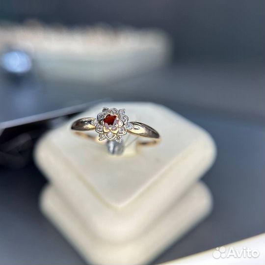 Золотое кольцо 585 пробы золото