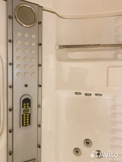 Душевая кабина с ванной и сауной