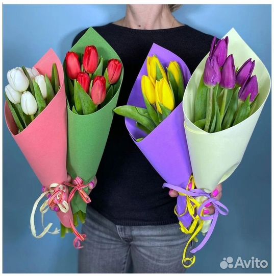 Корпоративные букеты на 8 марта