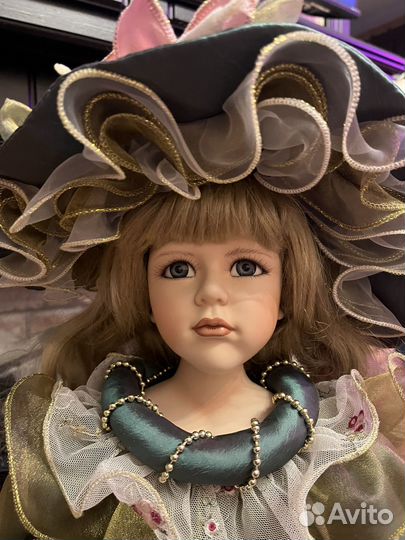 Кукла фарфоровая remeco collection