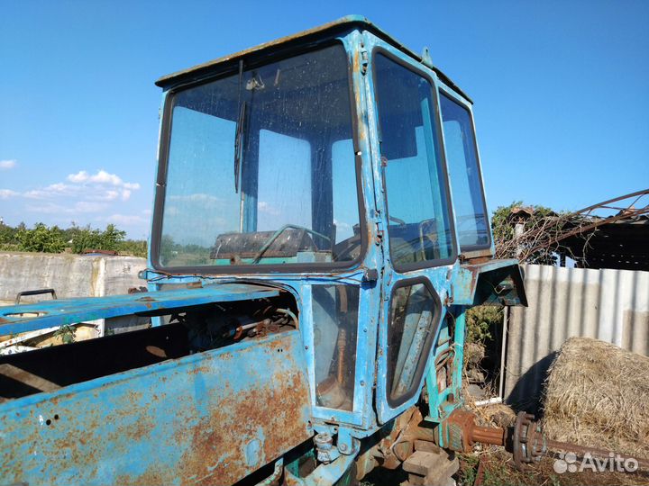 Кабина на трактор юмз