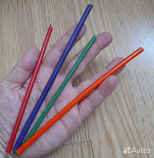 Восковые свечи разноцветные, черные, белые