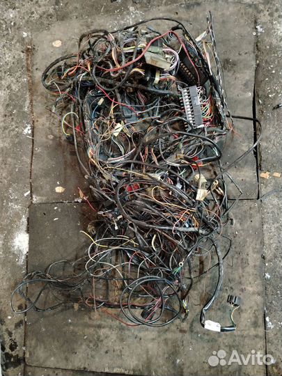 Проводка салонная 31105