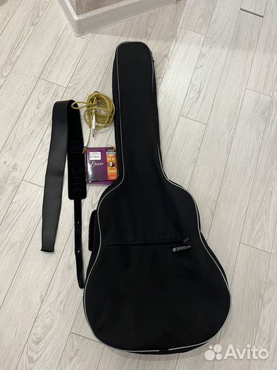 12 струнная акустическая со звукоснимателем