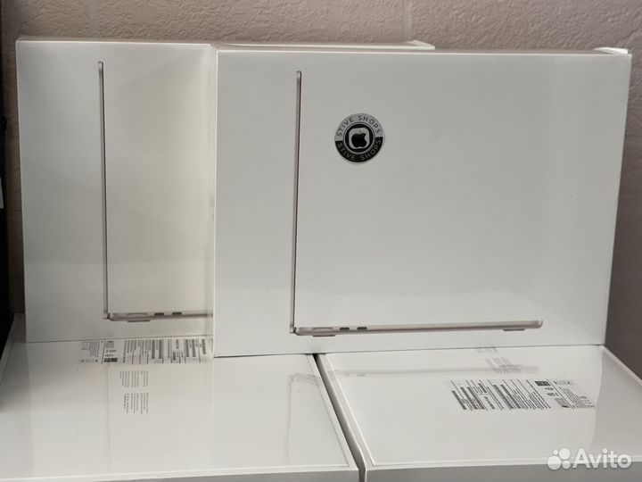 MacBook Air 13 M2 8CPU 8GPU 8/256GB Starlight