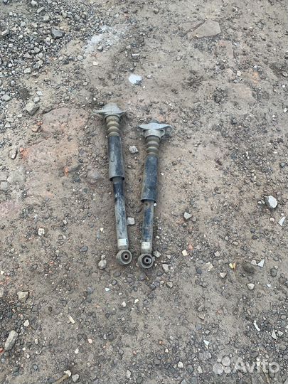 Задние амортизаторы volkswagen jetta 6