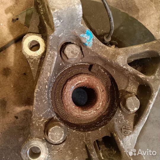 Кулак поворотный левый правый Chevrolet Cruze