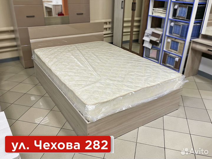 Кровать двуспальная