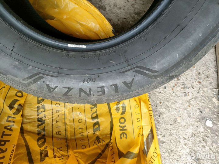 Bridgestone Alenza 001 285/60 R18