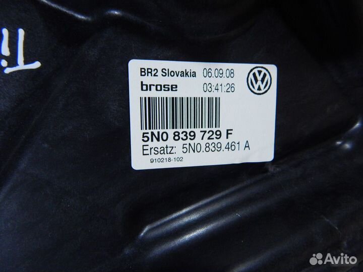 Стеклоподьемник задний левый Фольксваген Тигуан 1