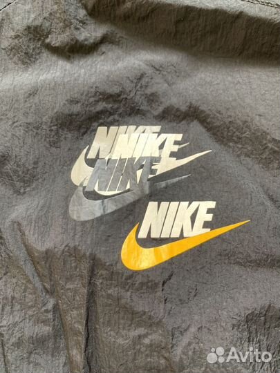 Ветровка Nike Sportwear