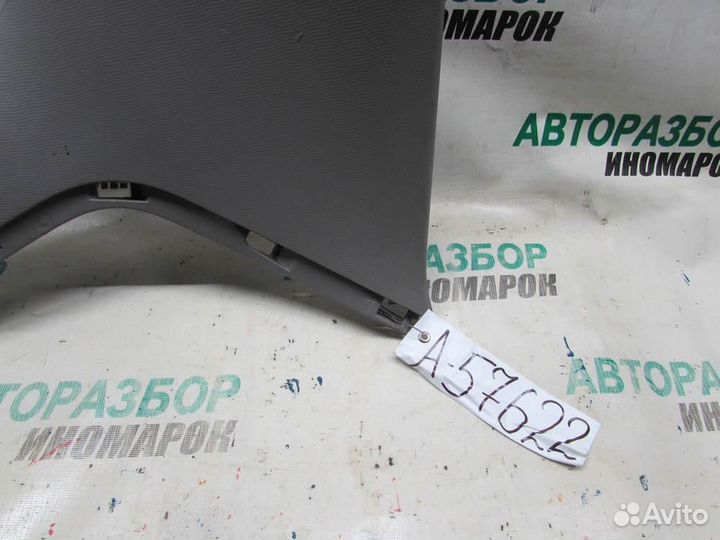 Обшивка стойки для Toyota Yaris 2 2005-2011г