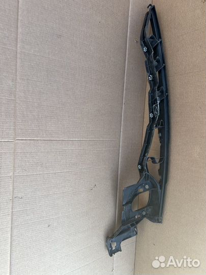 Крепление крыла правый BMW x5 e70
