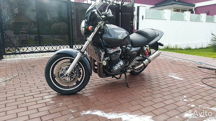 Продам Honda cb1300sf
