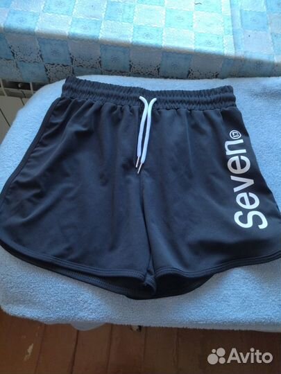 Продам шорты женские новые