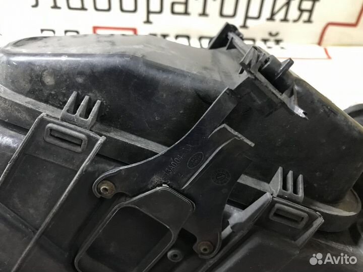 Фара правая Land Rover Freelander