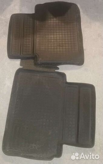 Автомобильные коврики резиновые