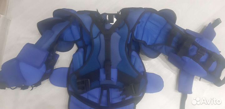 Нагрудник хоккейный вратарский