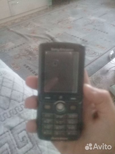 Подаю телефон sony ericsson