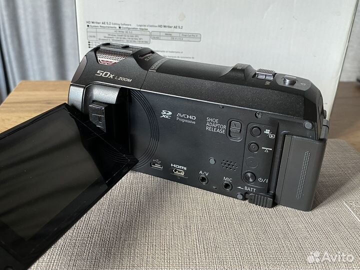 Видеокамера Panasonic HC-V760