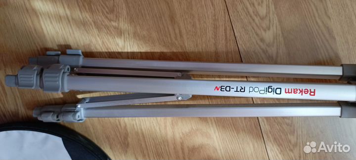 Штатив для фотоаппарата