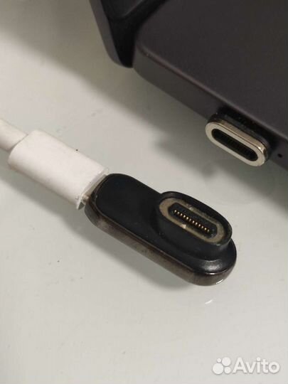 Магнитный адаптер для зарядки ноутбука