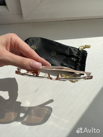 Солнцезащитные очки