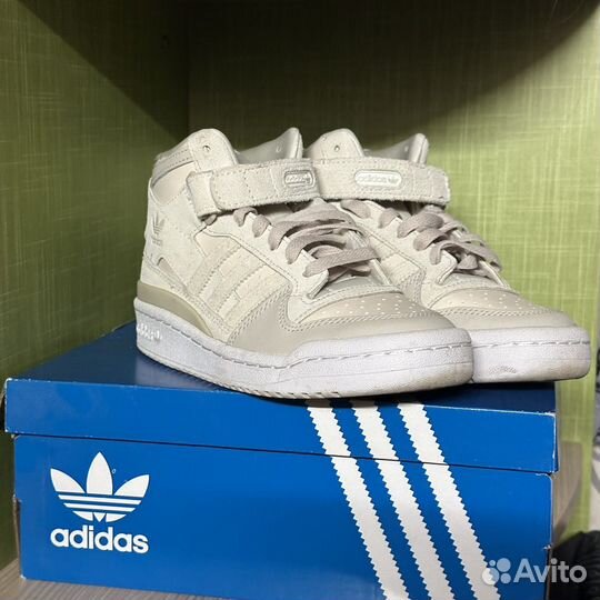 Кроссовки adidas forum mid