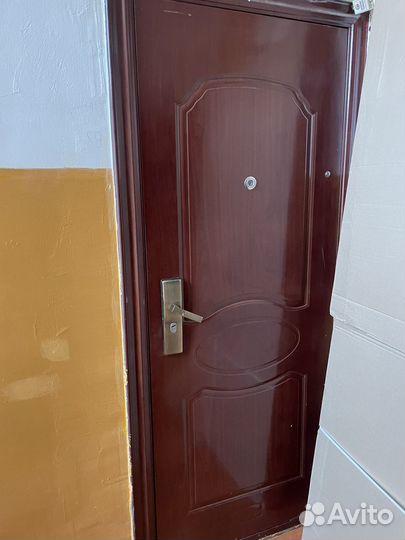 Входная дверь