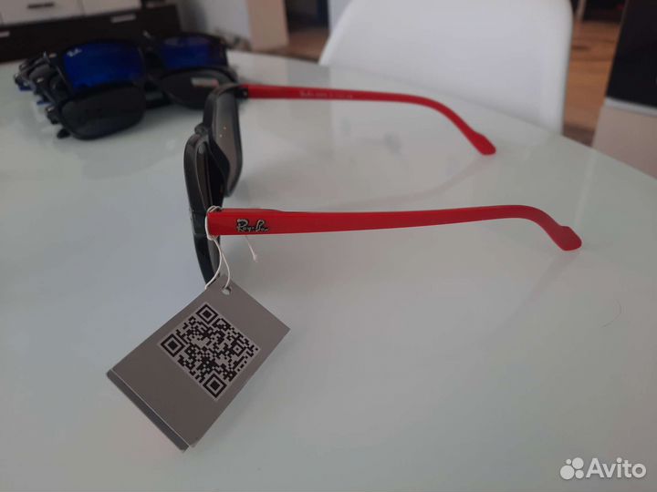 Солнцезащитные очки новые