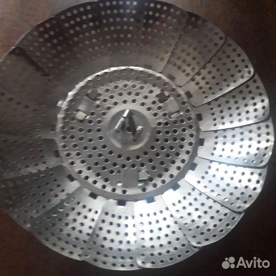 Миксер кухонный ручной,дуршлаг,пароварка