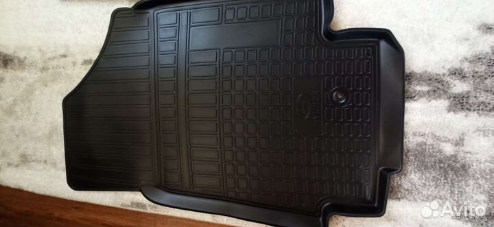 Автомобильные коврики резиновые хендай крета 21г