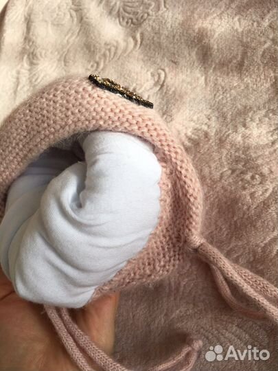 Зимняя шапка для новорожденной 35-38