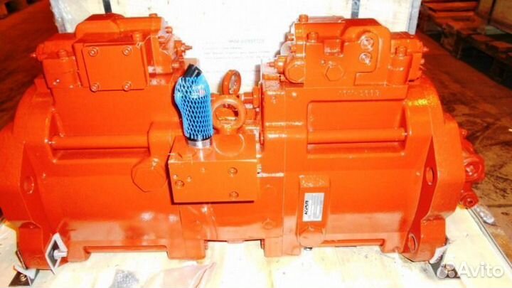 Гидравлический насос Hyundai R290LC-3 11E9-1501