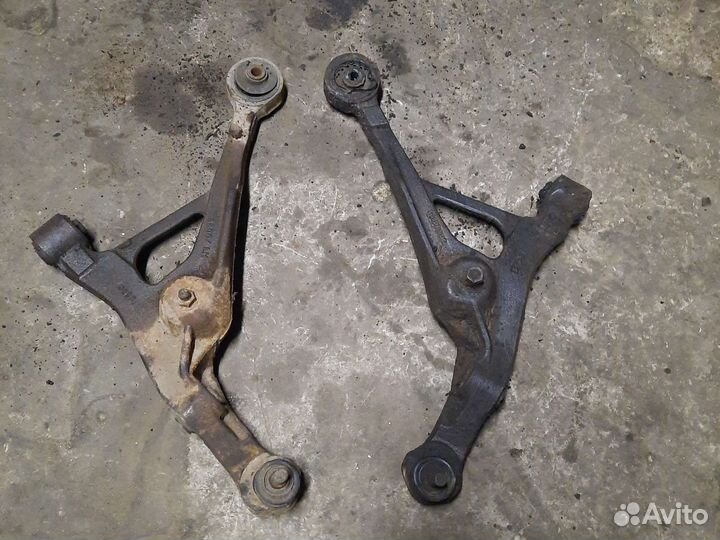 Рычаг подвески chrysler cirrus