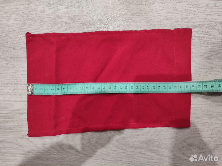 Красная ткань для флажка армейского