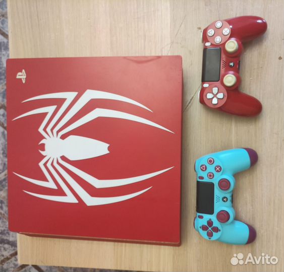 Игровая приставка Sony PS4 Pro limited edition